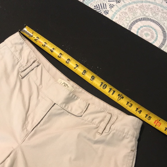 Ann Taylor LOFT Kaki Sz 4 Woman Shorts - Picture 4 of 9